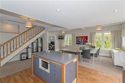  at 86a Idris Road, Fendalton, Christchurch City, Canterbury
