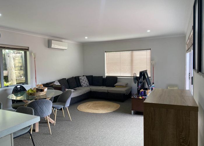  at 4/11 Red Hibiscus Road, Stanmore Bay, Rodney, Auckland