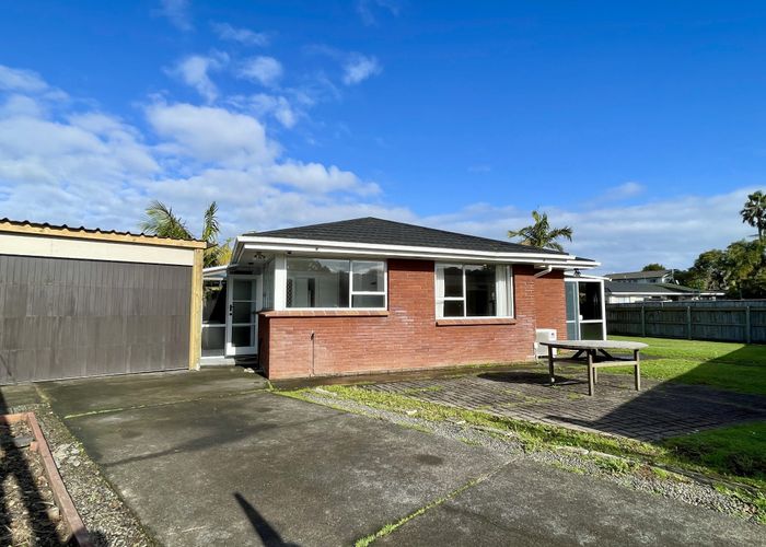  at 1 Nina Place, Manurewa, Auckland