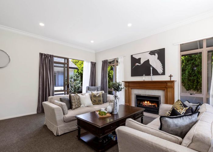  at 53 Oak Manor Drive, Albany, Auckland