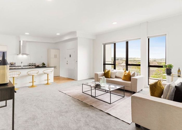  at 11/130 Stancombe Road, Flat Bush, Manukau City, Auckland