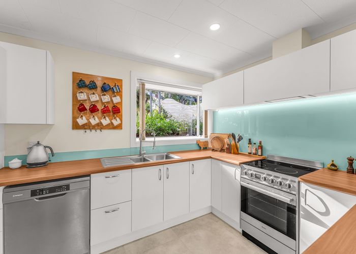  at 34 Dunedin Street, Redwood, Christchurch City, Canterbury