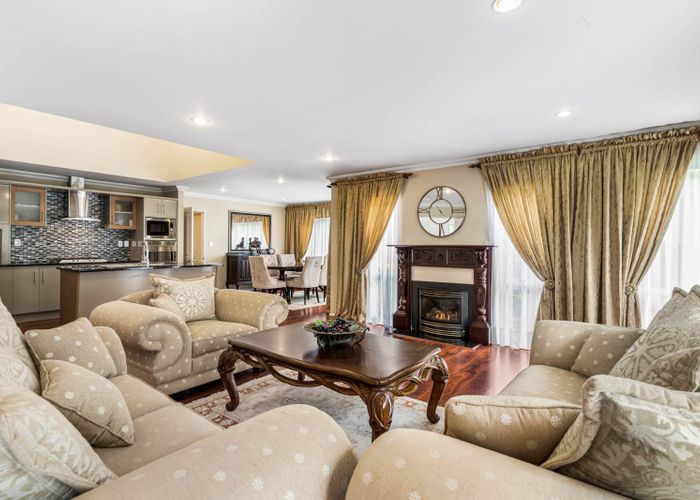  at 6 Joy Street, Albany Heights, Auckland