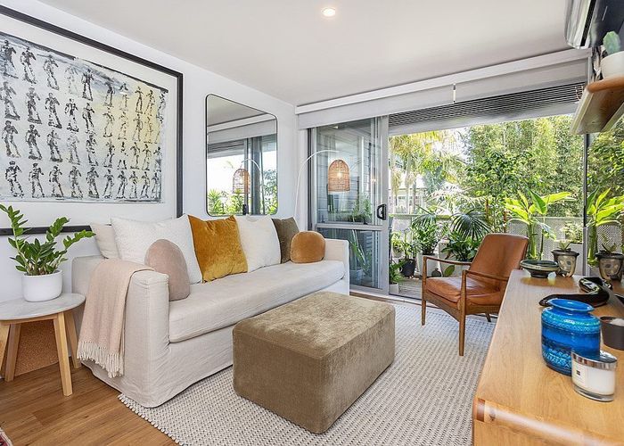  at 1/11 Sentinel Road, Herne Bay, Auckland
