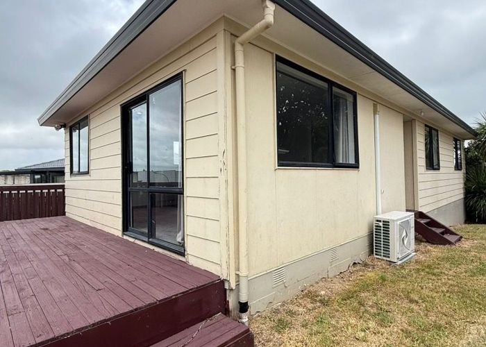  at 1/4 Eulogy Place, Randwick Park, Manukau City, Auckland