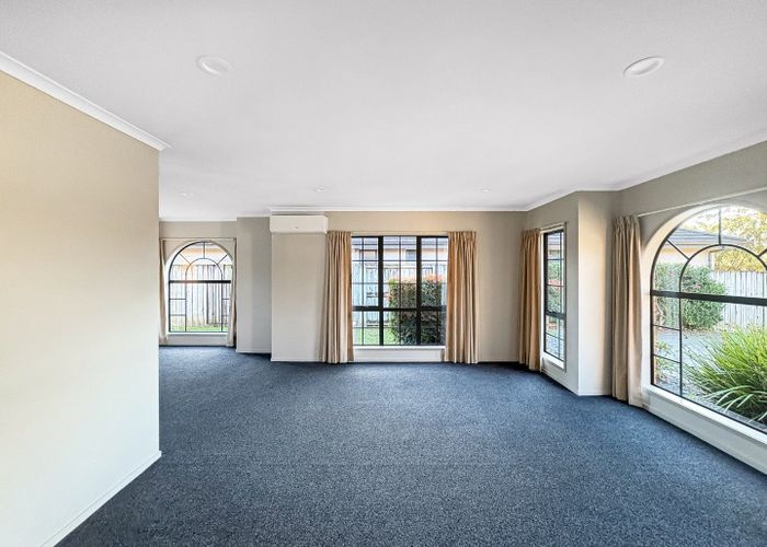  at 13 Hensley Crescent, Flagstaff, Hamilton