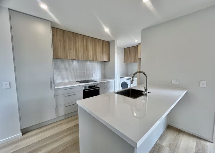  at 1/10 Surrey Street, Linwood, Christchurch City, Canterbury