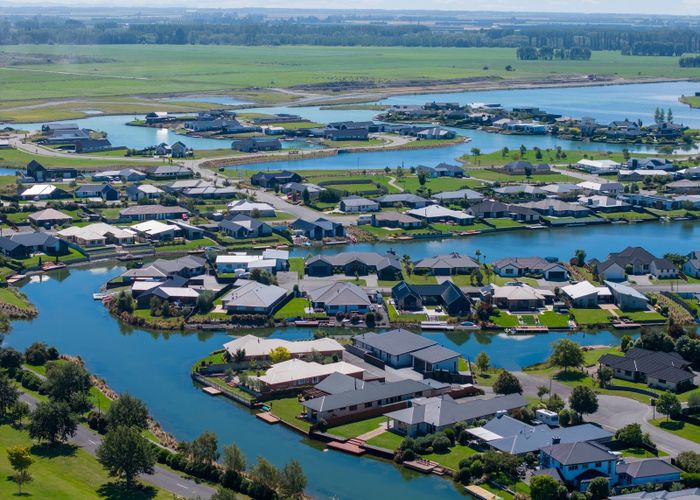  at 18 Bridgewater Quay, Huntingdon, Ashburton, Canterbury