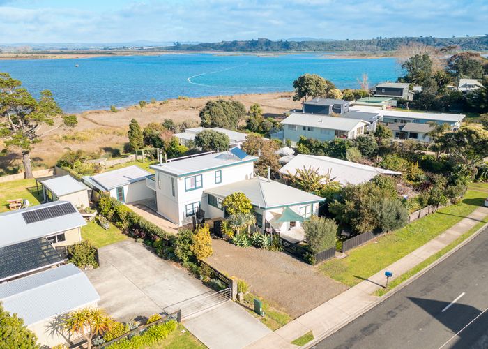  at 576 Pukehina Parade, Te Puke