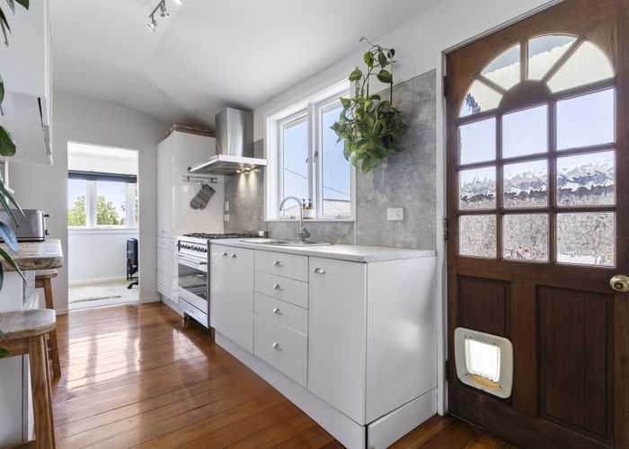  at 9 Nikau Street, New Lynn, Waitakere City, Auckland