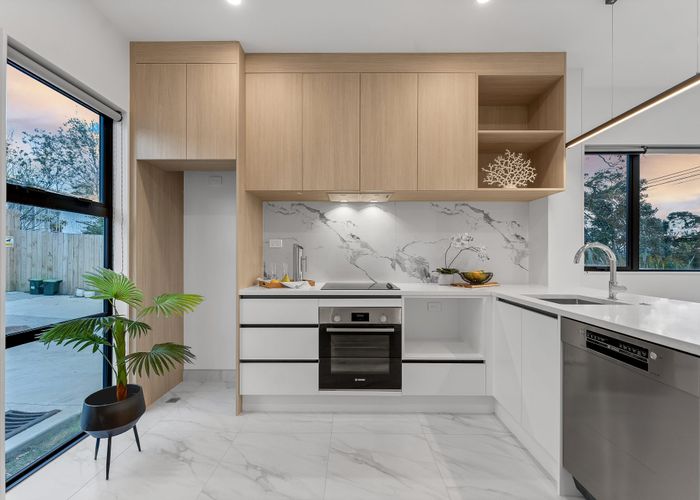  at 25 Abbotleigh Avenue, Te Atatu Peninsula, Waitakere City, Auckland