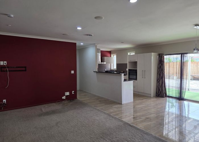  at 2/4 Carlie St., Papatoetoe, Manukau City, Auckland