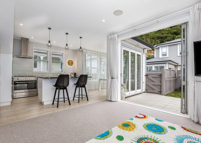  at 5A Torless Terrace, Thorndon, Wellington, Wellington