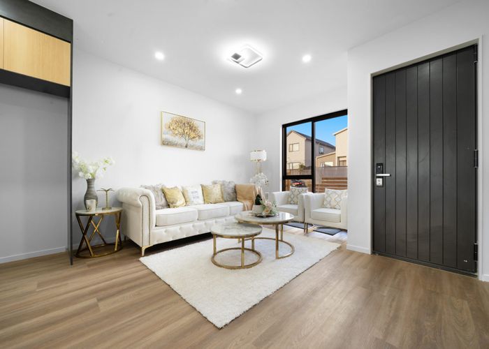  at 4 Farranfore Road, Papakura, Papakura, Auckland