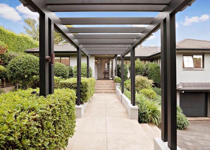  at 16 Brookland Place, Remuera, Auckland