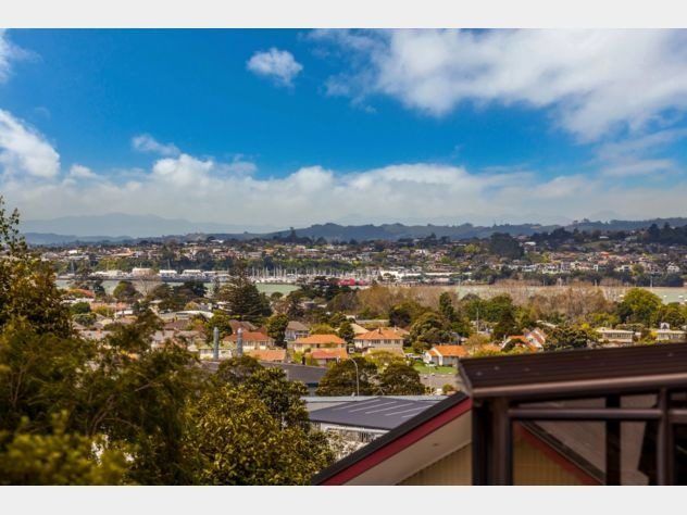  at 27 Strong Street, Saint Johns, Auckland City, Auckland