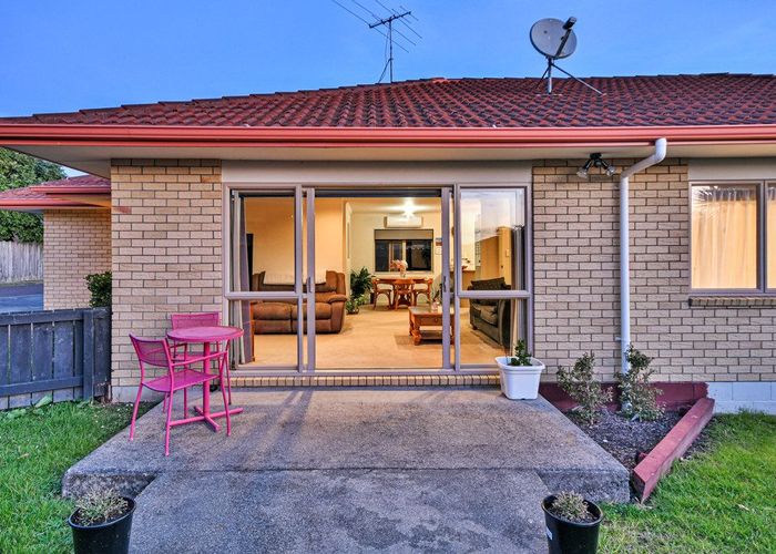 Recently sold 22 Carisbrook Crescent, Papakura homes.co.nz