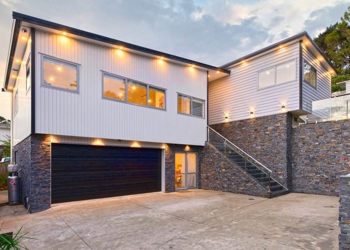  at 32 Adam Sunde Place, Glen Eden, Auckland
