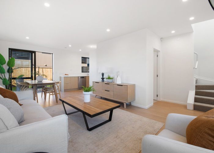  at 11 Huru Road, Flat Bush, Manukau City, Auckland