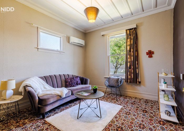  at 6 Edwin Street, Caversham, Dunedin