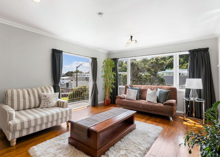  at 73 Kenmore Street, Newlands, Wellington, Wellington