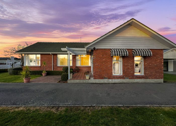  at 15 Steele Street, Hornby, Christchurch