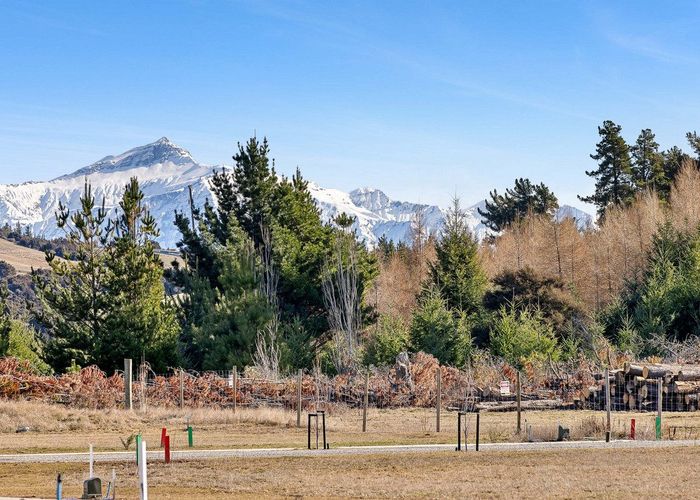  at 4 Moonstone Street, Wanaka, Wanaka, Otago
