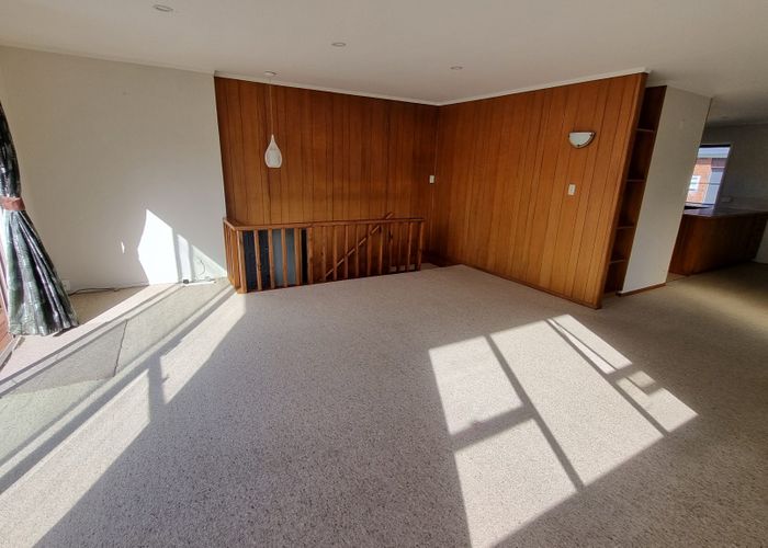  at 1 Cleve Road, Green Bay, Waitakere City, Auckland