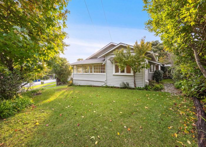  at 21 Park Avenue, Northcote, Auckland