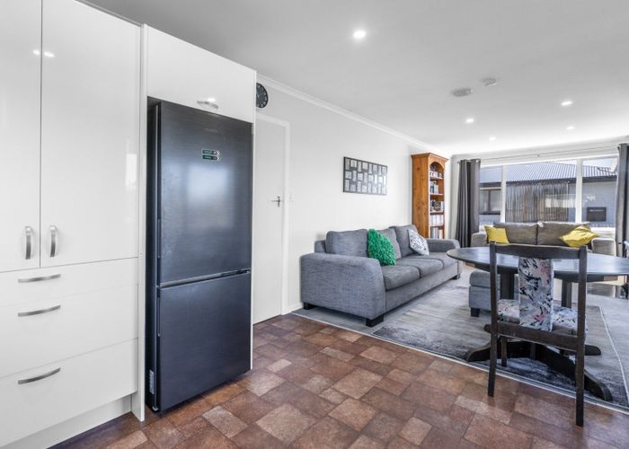  at 220 Mcquarrie Street, Kingswell, Invercargill