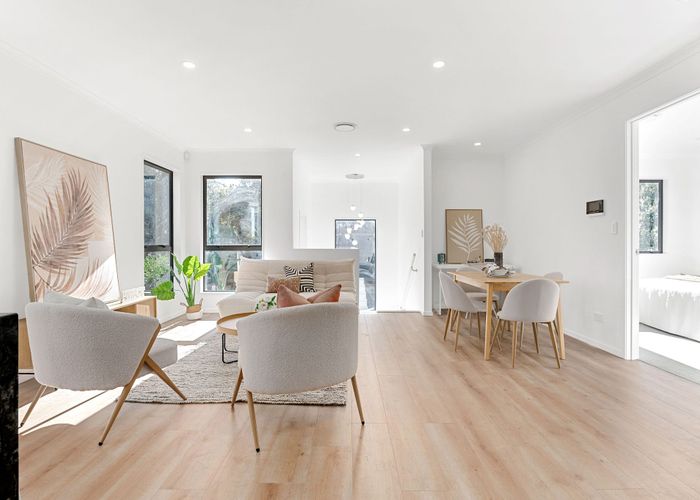  at 2/1082 River Road, Queenwood, Hamilton, Waikato