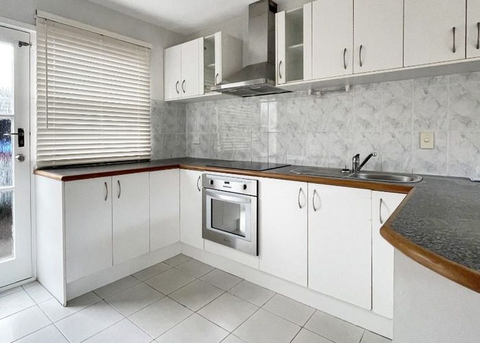  at 2/13 Armadale Road, Remuera, Auckland City, Auckland