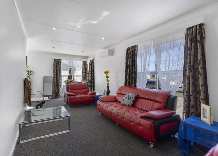  at 6 Plymouth Place, Papatoetoe, Manukau City, Auckland