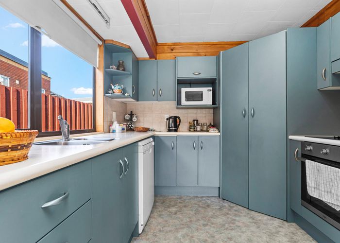  at 32 Palomino Drive, Henderson, Auckland