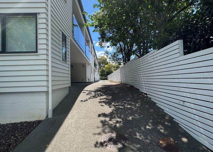  at 4/33 Beckenham Avenue, Royal Oak, Auckland City, Auckland