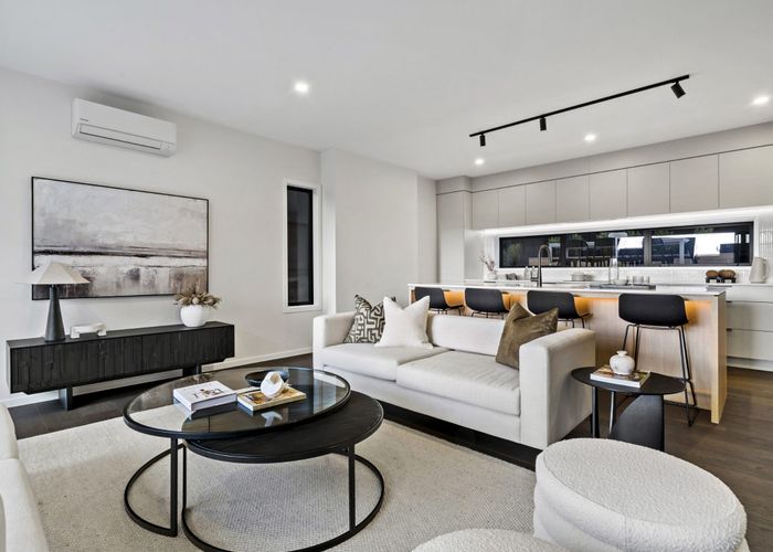  at 2 Stockade View Lane, Howick, Manukau City, Auckland