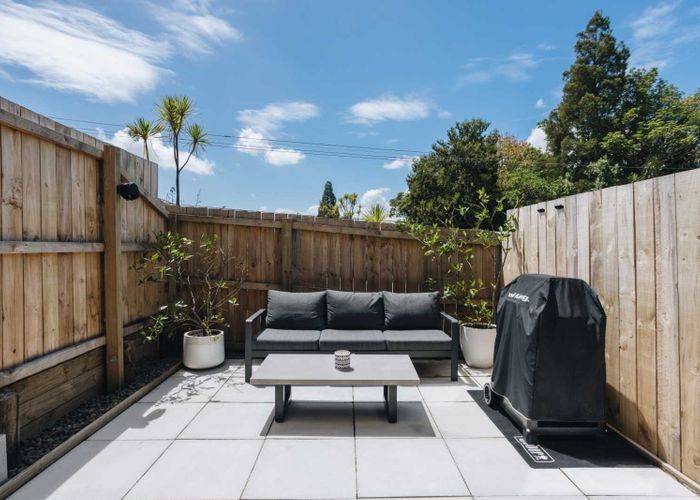  at 5/37 Ambler Avenue, Glen Eden, Waitakere City, Auckland