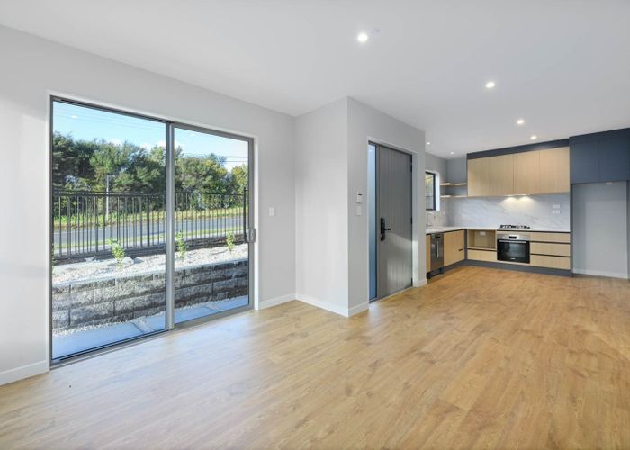  at 9 Christian Road, Swanson, Auckland