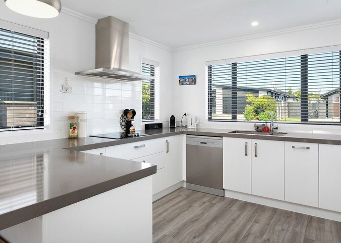  at 12 Augusta Rise, Omokoroa