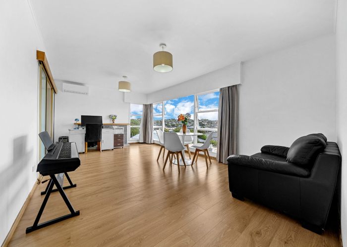  at 18 Raeben Avenue, Hillcrest, North Shore City, Auckland