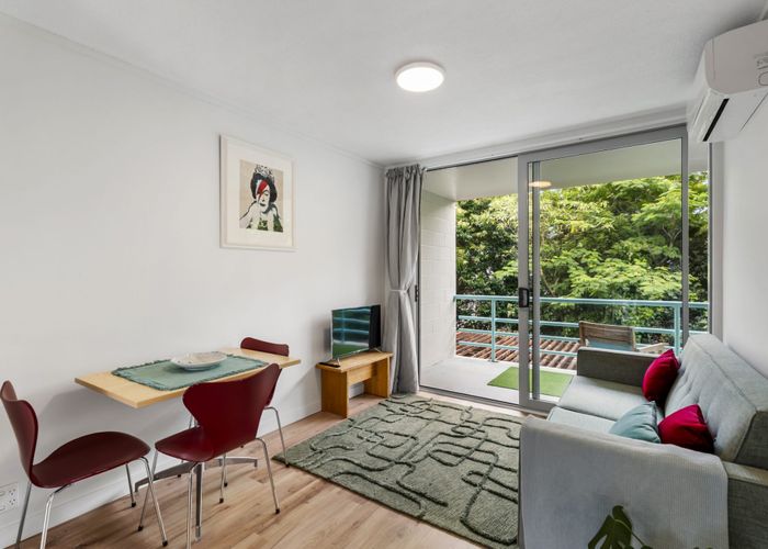  at 203/2 Maungawhau Road, Newmarket, Auckland City, Auckland