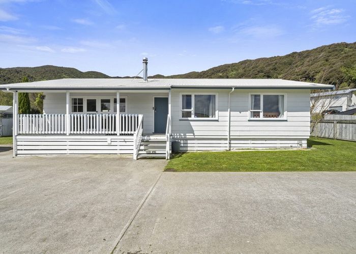  at 27 Antrim Crescent, Wainuiomata, Lower Hutt