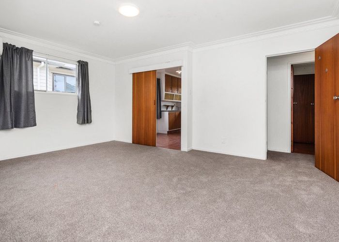  at 2/24 Jason Avenue, Sandringham, Auckland City, Auckland