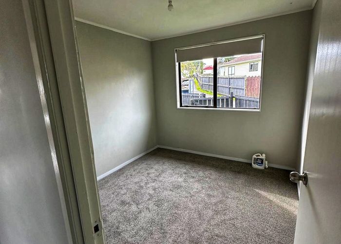  at 2/5 Martha Lane, Weymouth, Manukau City, Auckland