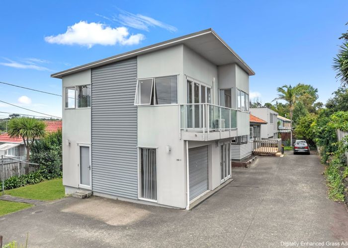  at 1/18 Forrest Hill Road, Forrest Hill, North Shore City, Auckland