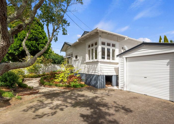  at 1/18 Church Street, Northcote Point, Auckland