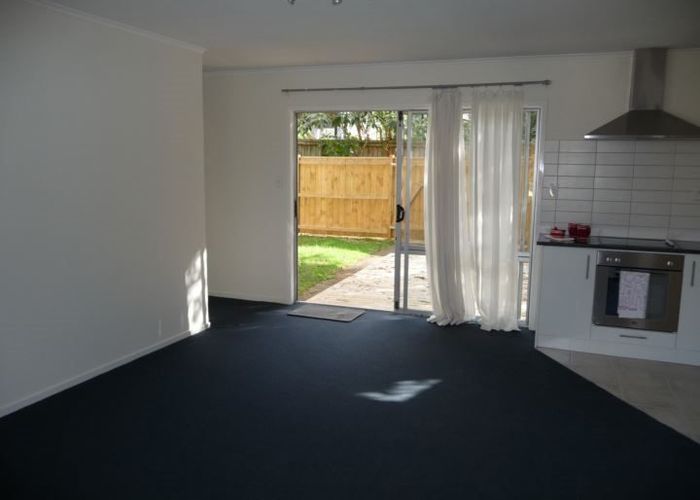  at 2/127 Aranui Rd, Mount Wellington, Auckland City, Auckland