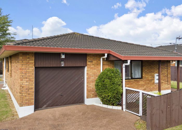 at 2/162 Whitford Road, Somerville, Manukau