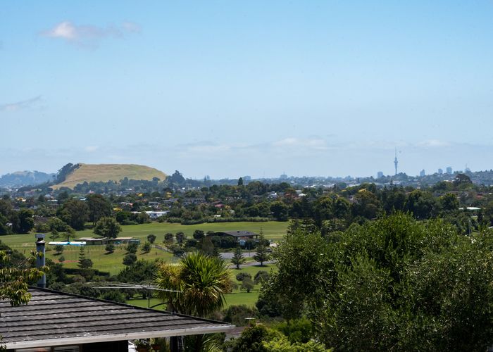  at 14 Gwenand Place, Botany Downs, Auckland