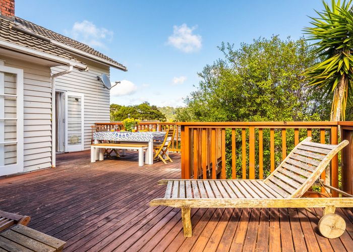  at 42 Highland Avenue, Titirangi, Auckland